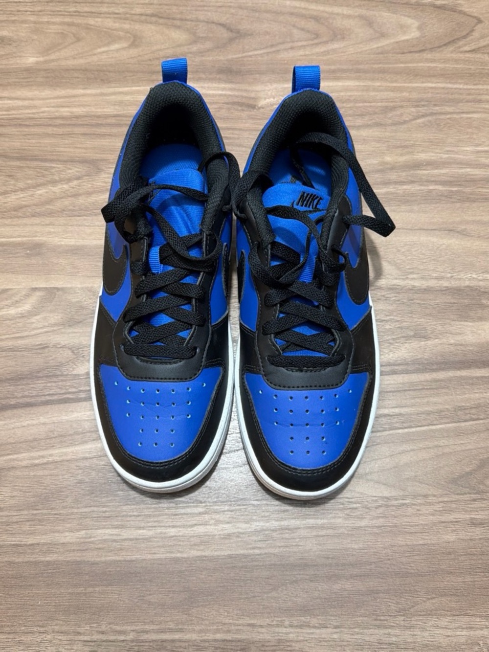 Nike Black and Royal Blue Low-Top Sneakers